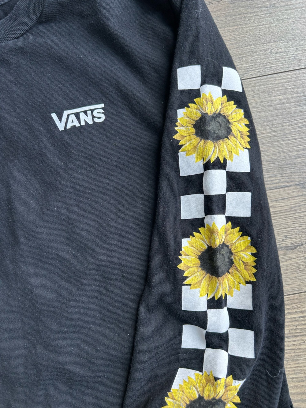🛹 VANS Black Long-Sleeve Sunflower Tee - Picture 2 of 5